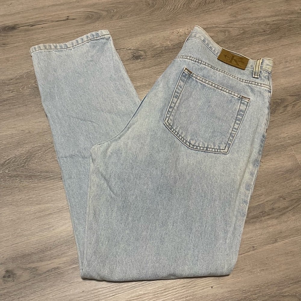 Calvin Klein size 14 straight leg light wash